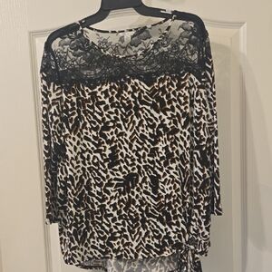 Cato Black, White, & Brown Abstract Print 3/4 Sleeve Top With Lace